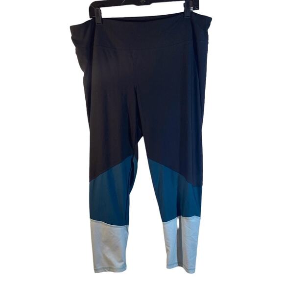 Maurices In Motion Black Pants spandex size 2 - Picture 1 of 7